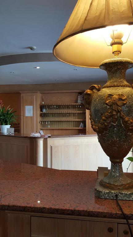 Hotel Ascot Binasco Kültér fotó