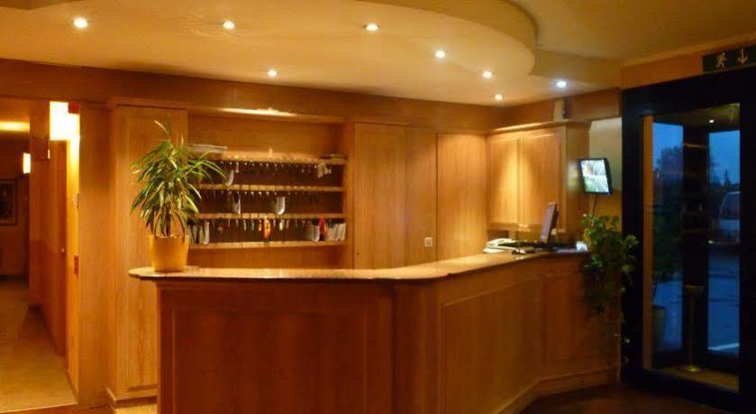 Hotel Ascot Binasco Kültér fotó
